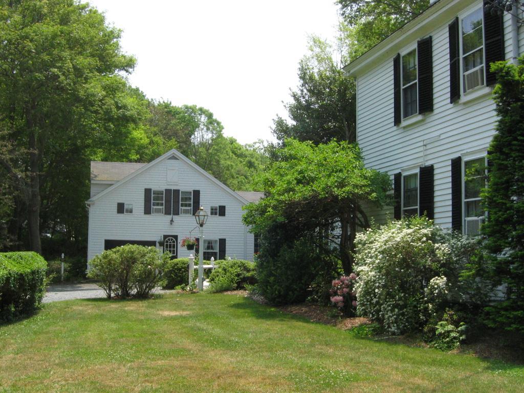 Candleberry Inn On Cape Cod Brewster Exterior photo