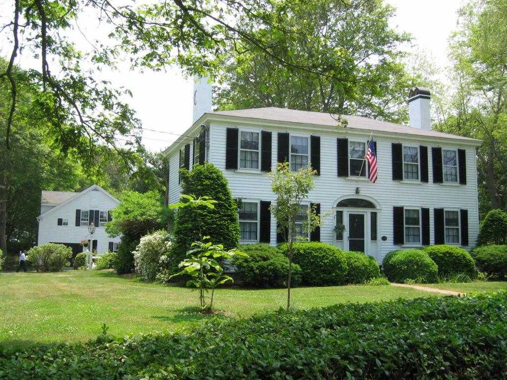 Candleberry Inn On Cape Cod Brewster Exterior photo